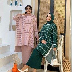 A masterpiece women's set A masterpiece women's set