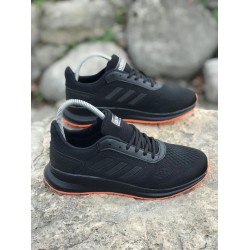 Men's sports shoes