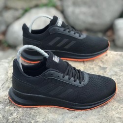 Men's sports shoes