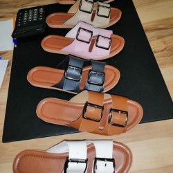 Women slippers Women slippers