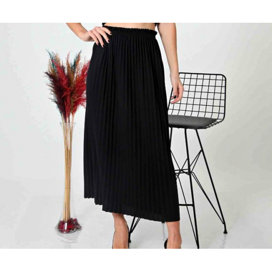 Pleated fabric skirt in multiple colors