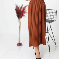 Pleated fabric skirt in multiple colors Pleated fabric skirt in multiple colors