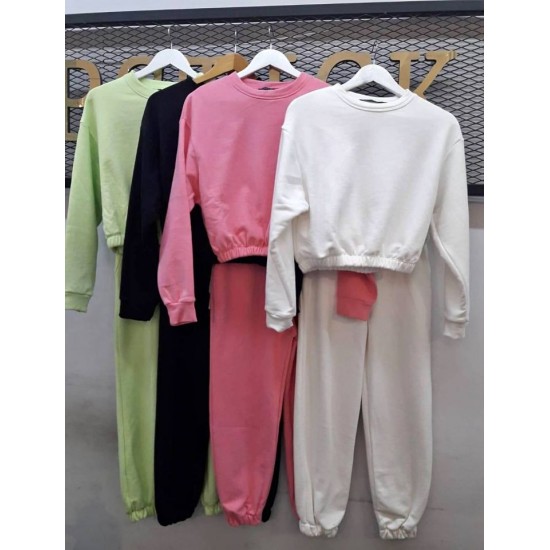 Cotton pajamas for women in multiple colors