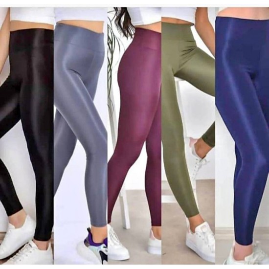 Women's pants in multiple colors