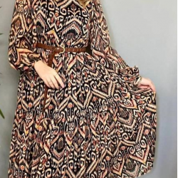 Women's dresses in multiple colors Women's dresses in multiple colors