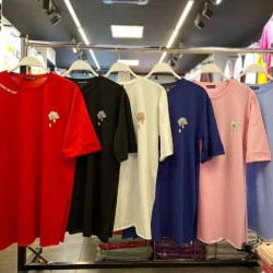 Women's t-shirts in multiple colors  Women's t-shirts in multiple colors