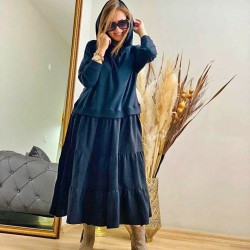 Women's dresses in multiple colors Women's dresses in multiple colors