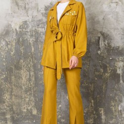 Elegance and beauty set Elegance and beauty set